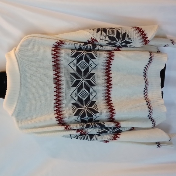 Scandia Woods Zip Sweater, cream, red, black snowflake design - Picture 5 of 7